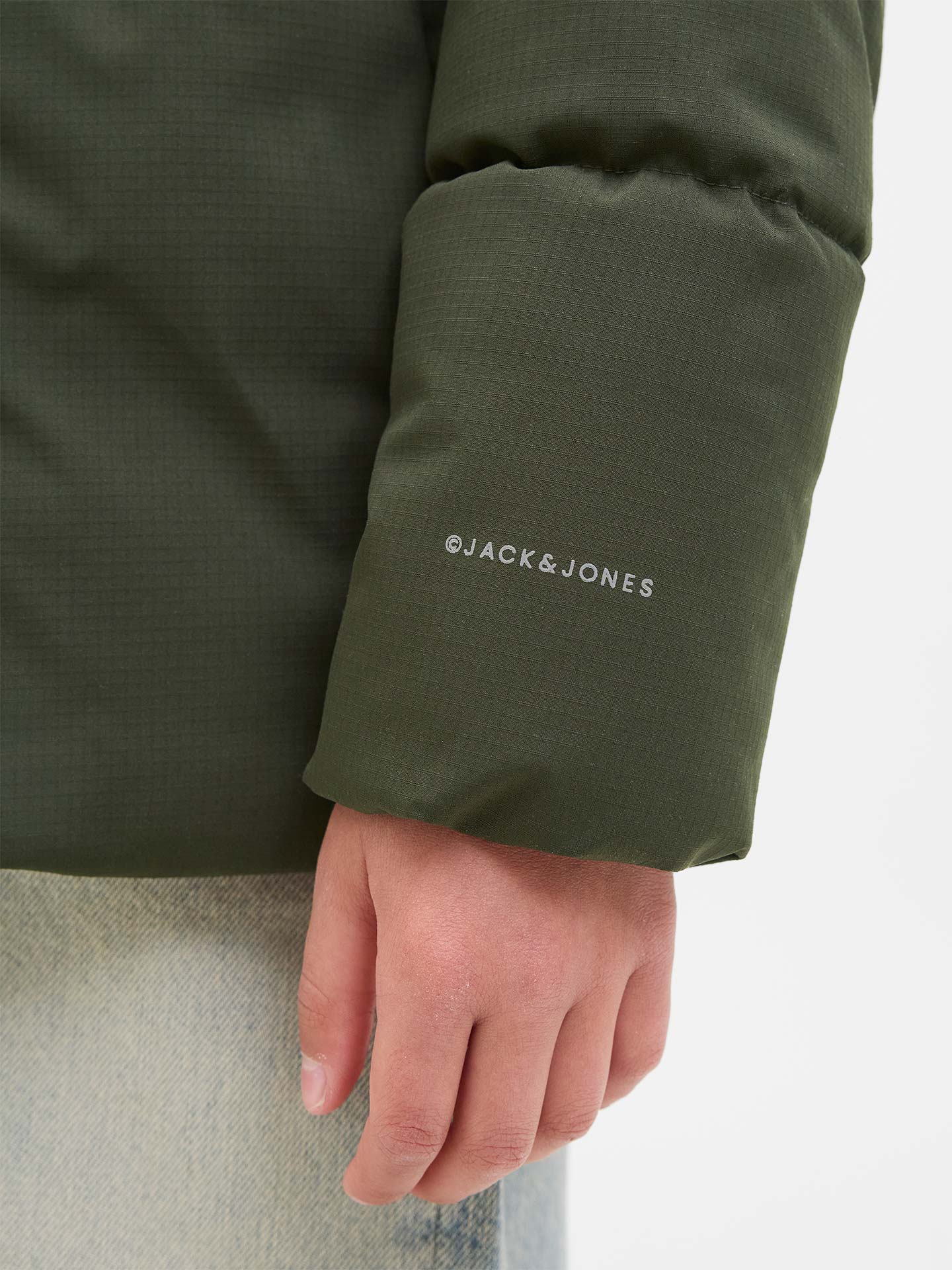 Blusão Acolchoado com Capuz