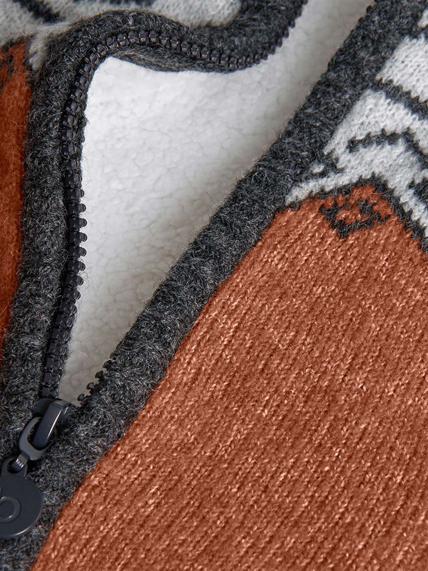 Casaco de Malha com Capuz