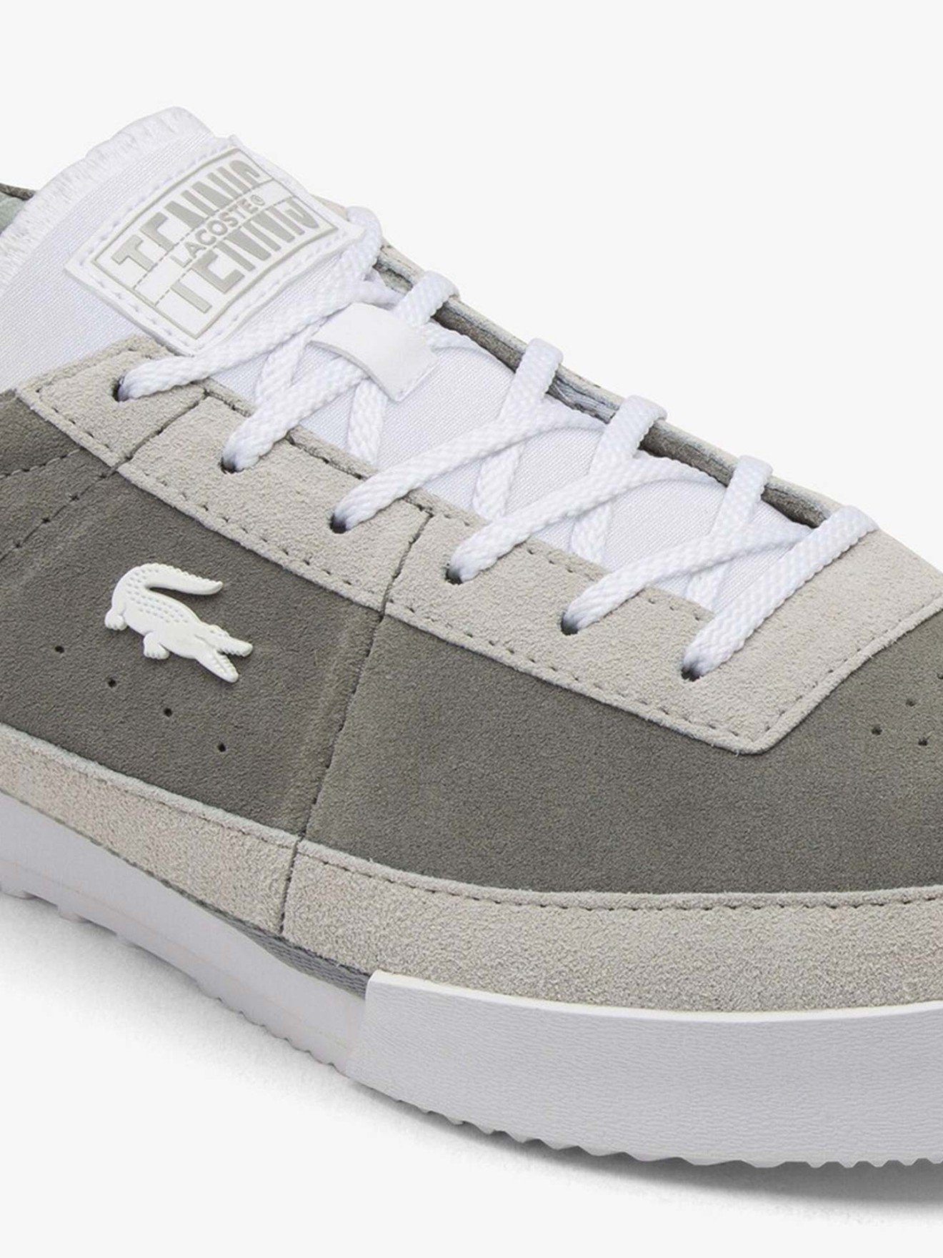 Sapatilhas em Camura