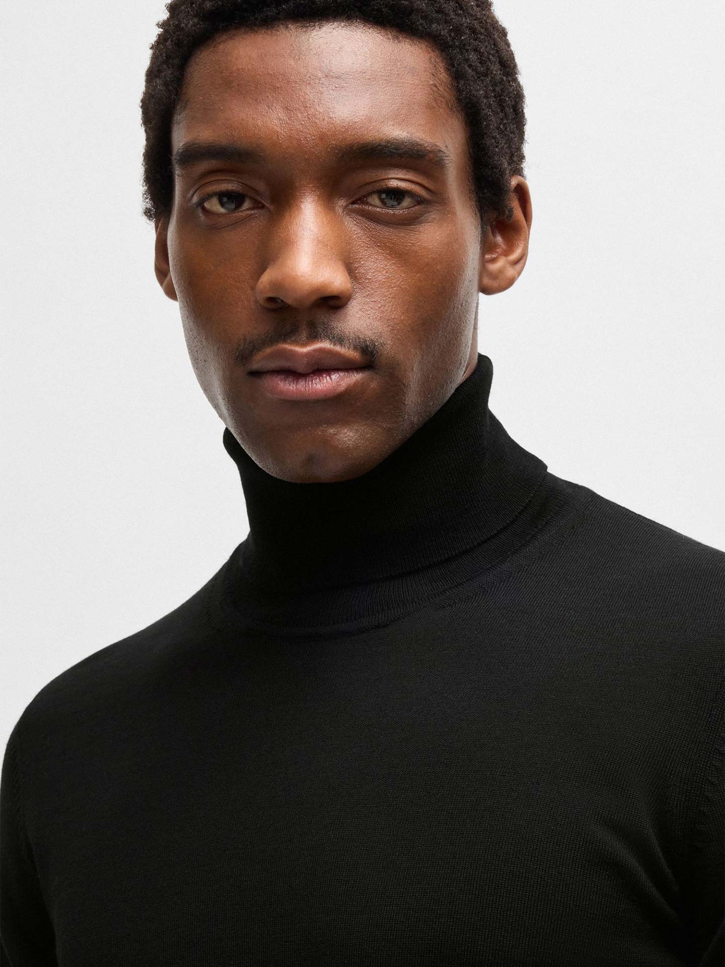 Camisola de Gola Alta