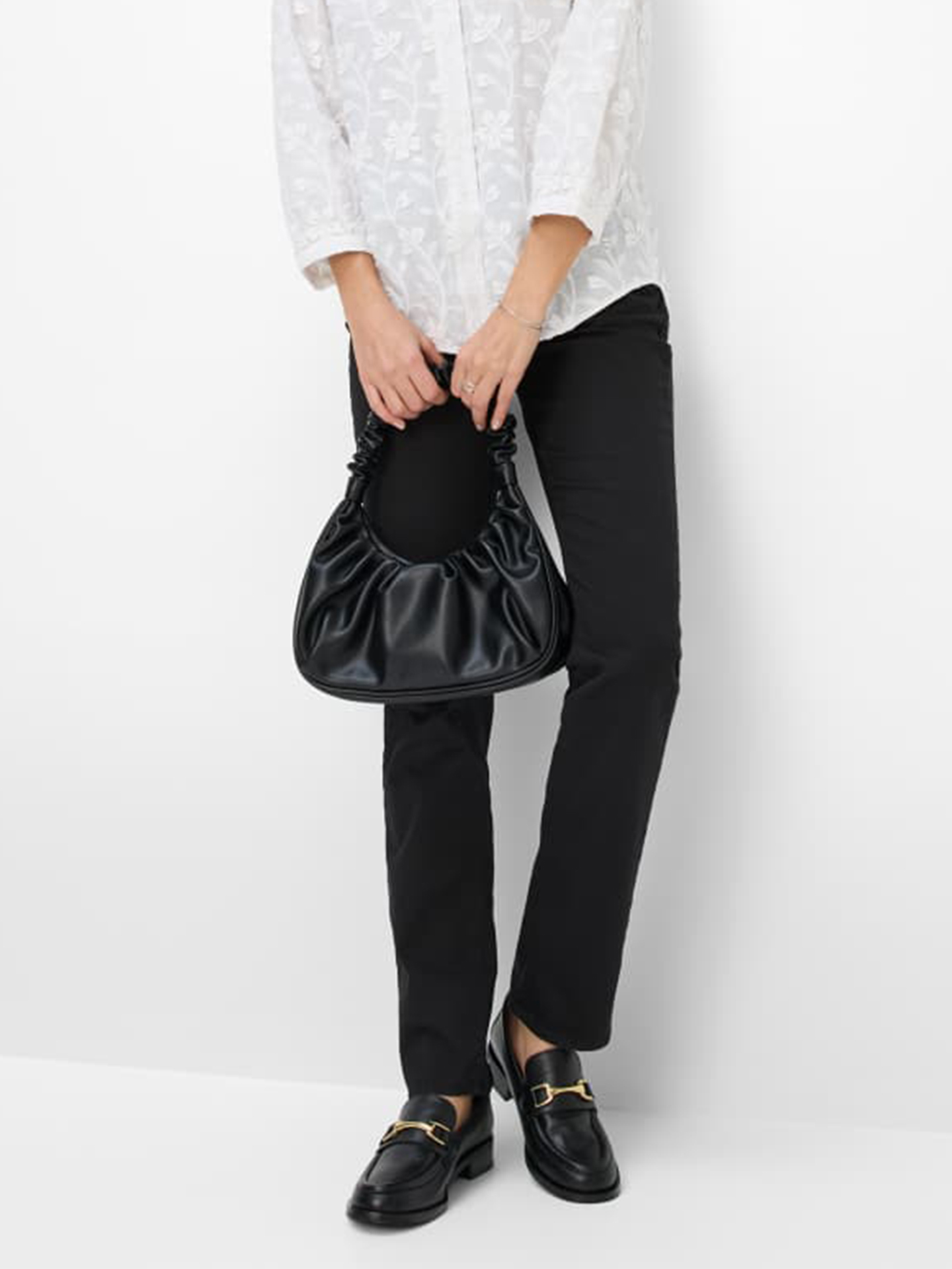 Calças Feminine Fit Carola