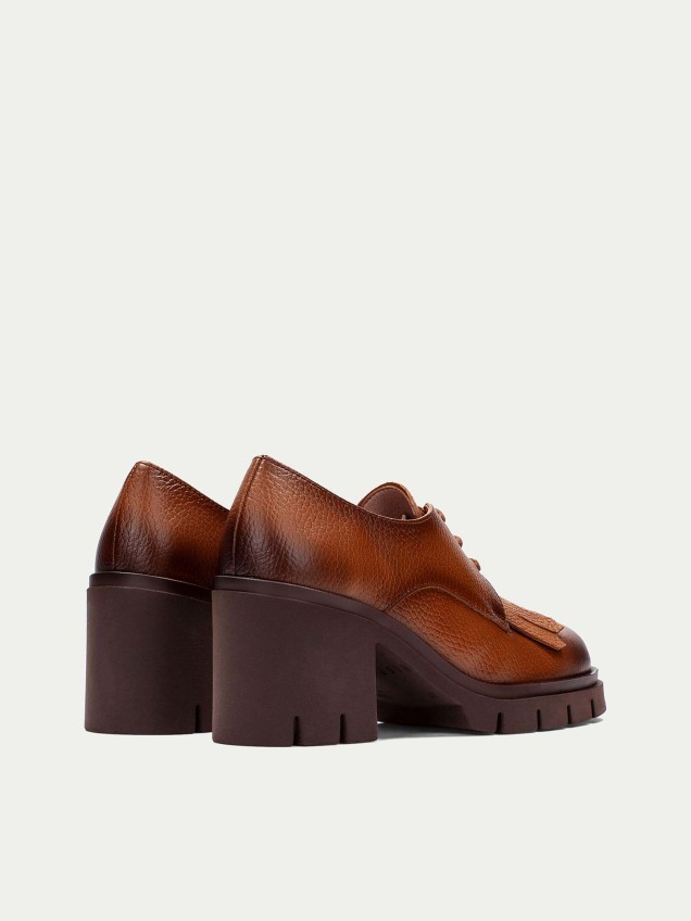 Sapatos de Salto Médio