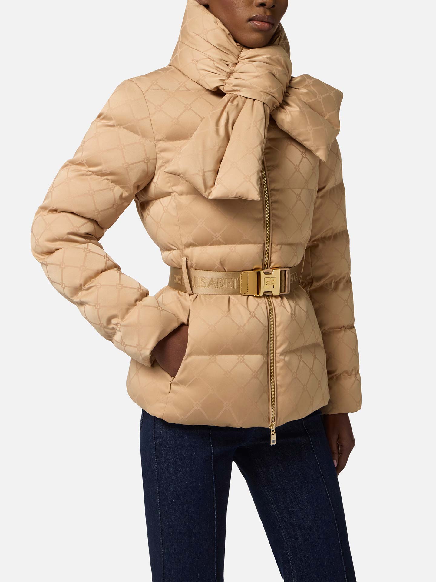 Blusão com Gola Lenço