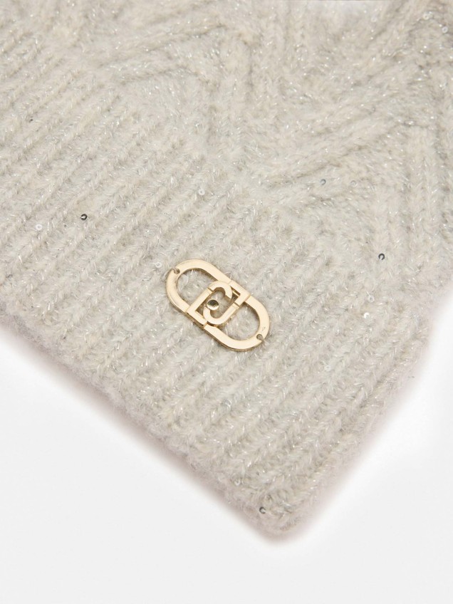 Gorro com Pompom e Detalhes Lurex