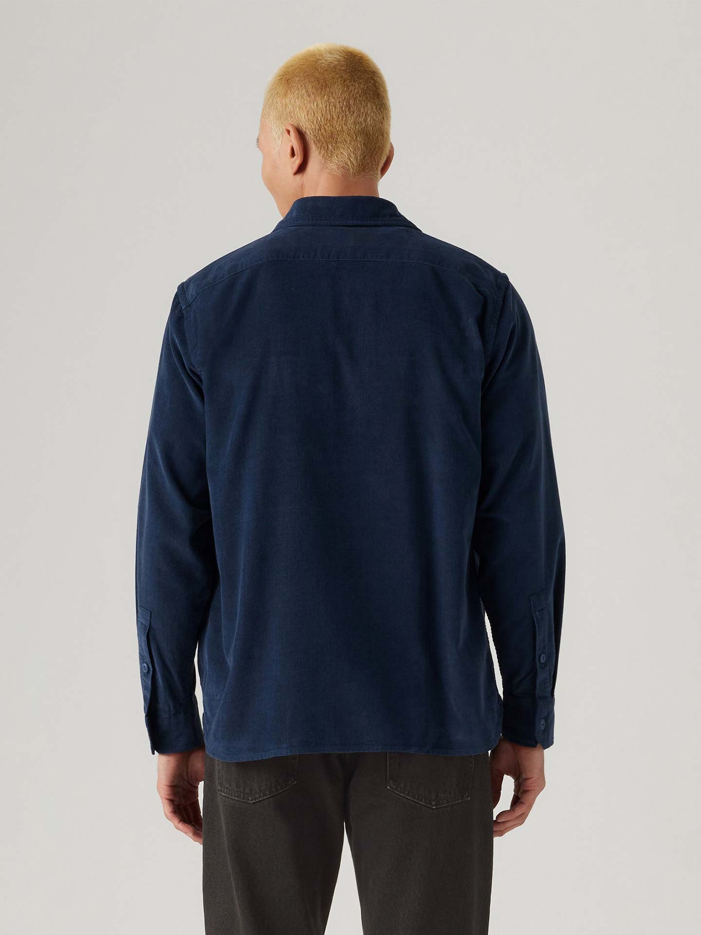 Camisa de Bombazina com Bolsos de Chapa