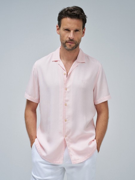 Camisa em Denim leve