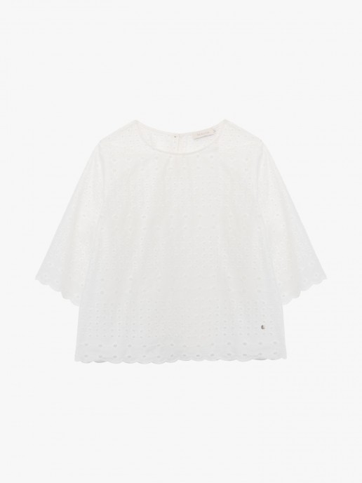 Camisa com Bordados