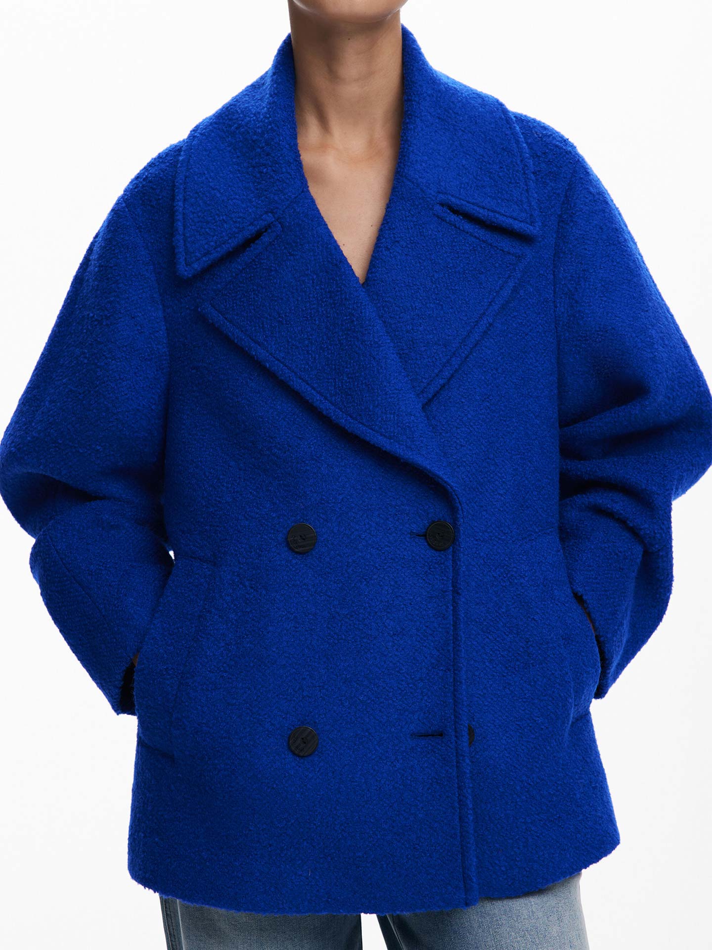 Casaco Curto com Gola de Lapela