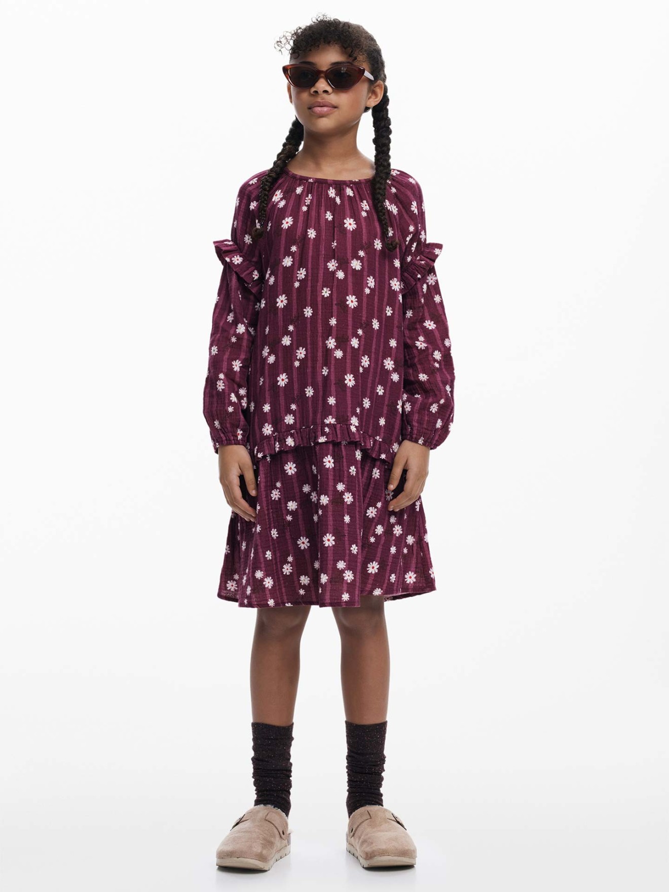 Vestido Curto com Estampado Floral e Folhos