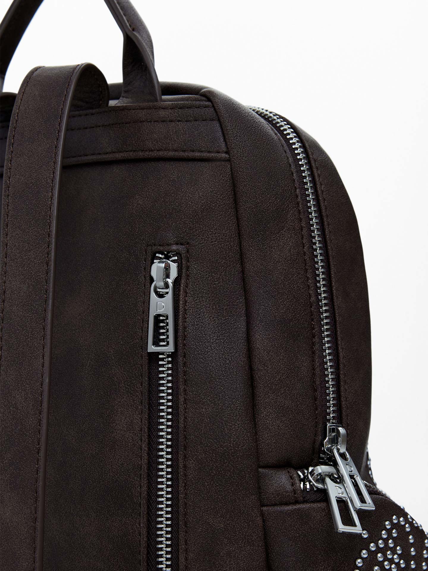 Mala Mochila com Tachas