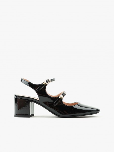 Sapatos de salto