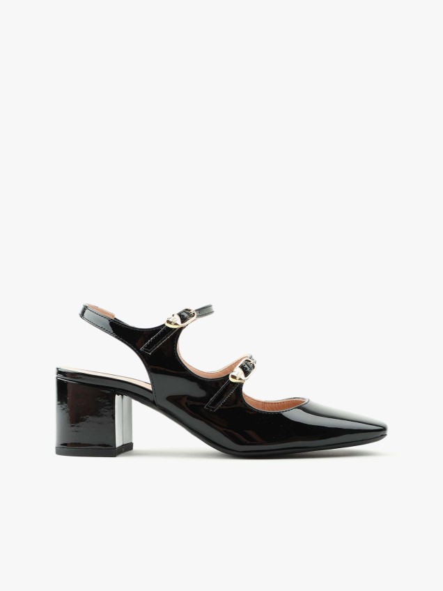 Sapatos de salto
