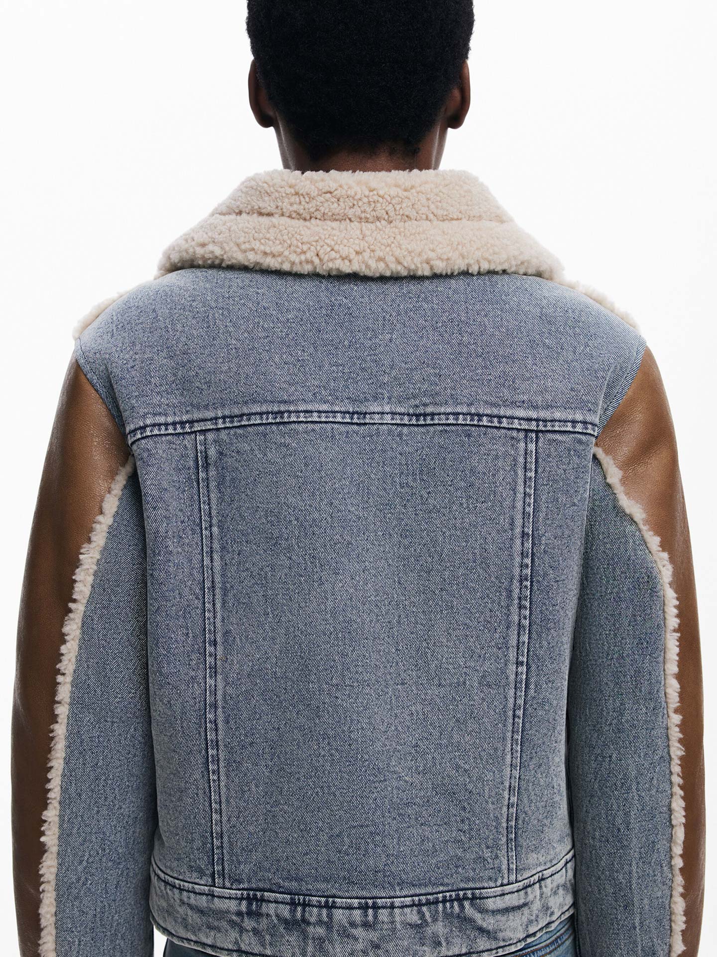 Casaco Curto Combinado