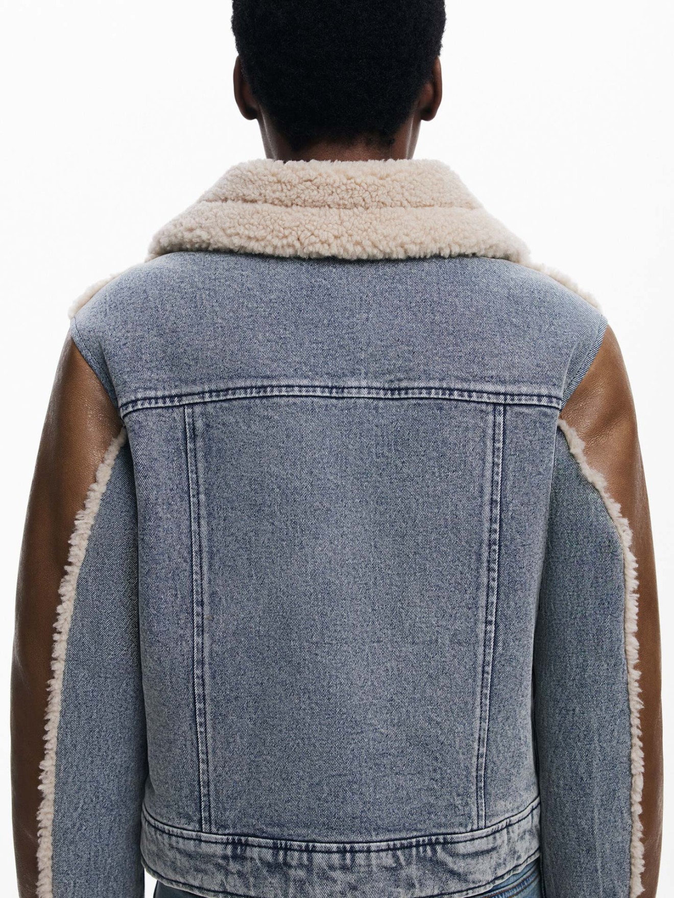 Casaco Curto Combinado