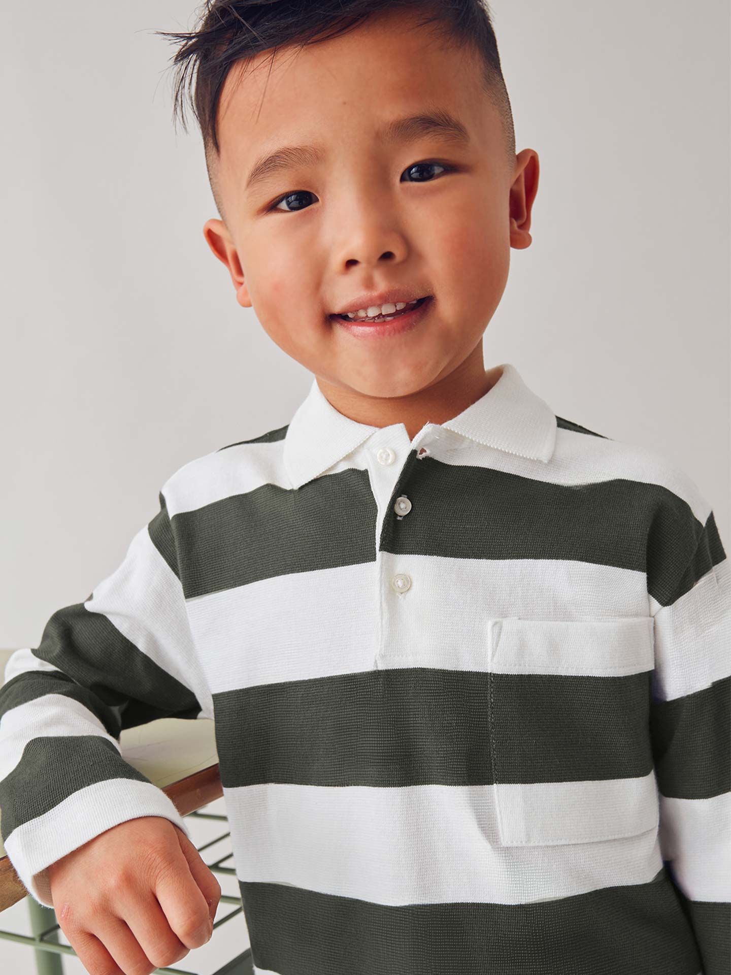 Polo de Manga Comprida às Riscas para