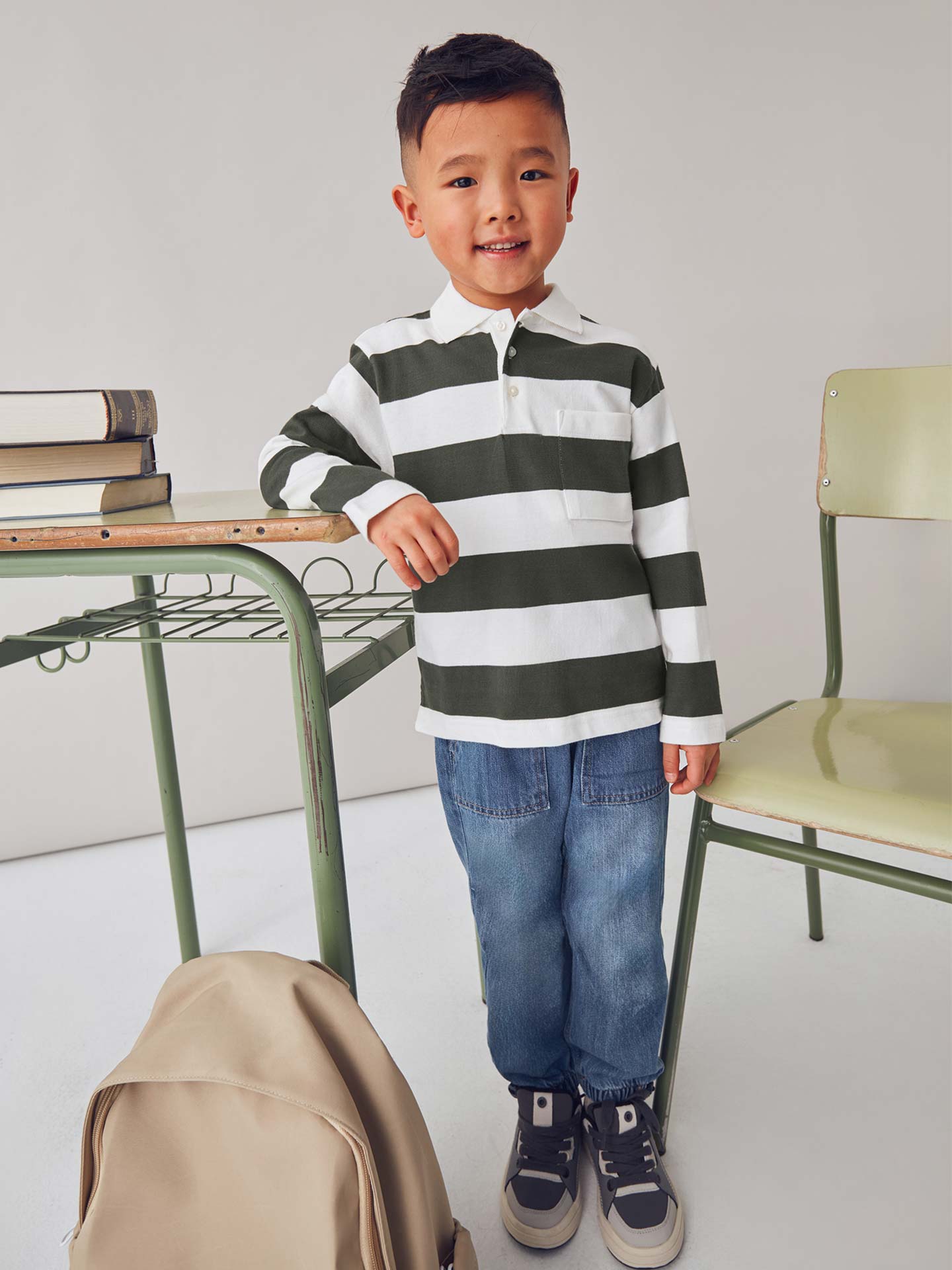 Polo de Manga Comprida às Riscas para