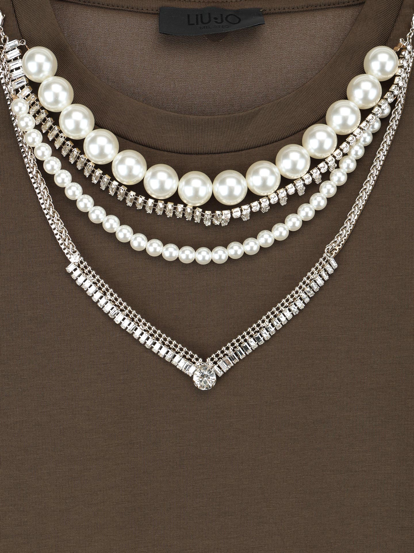 T-Shirt com Aplicação