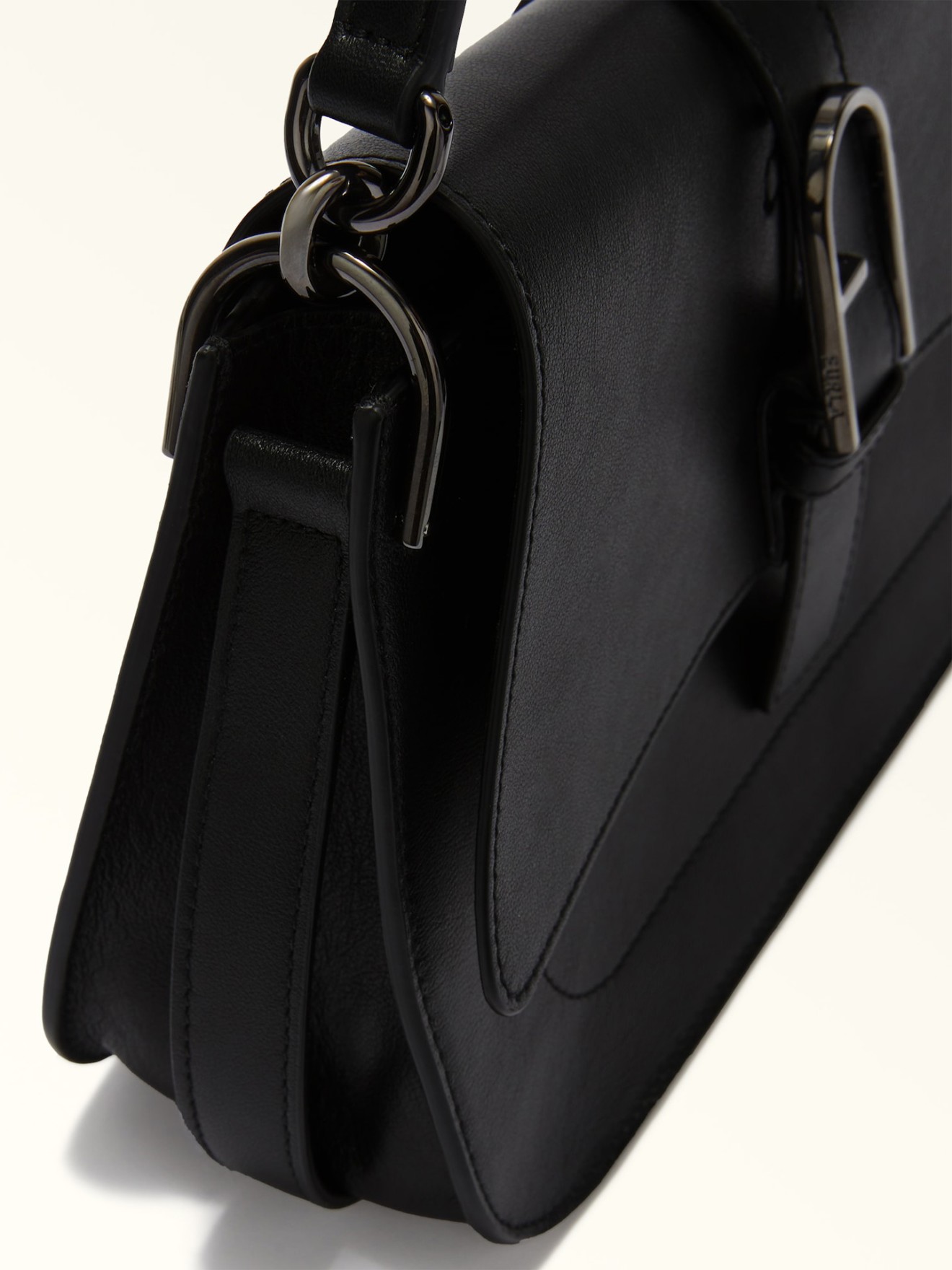 Mala de Ombro Flow M