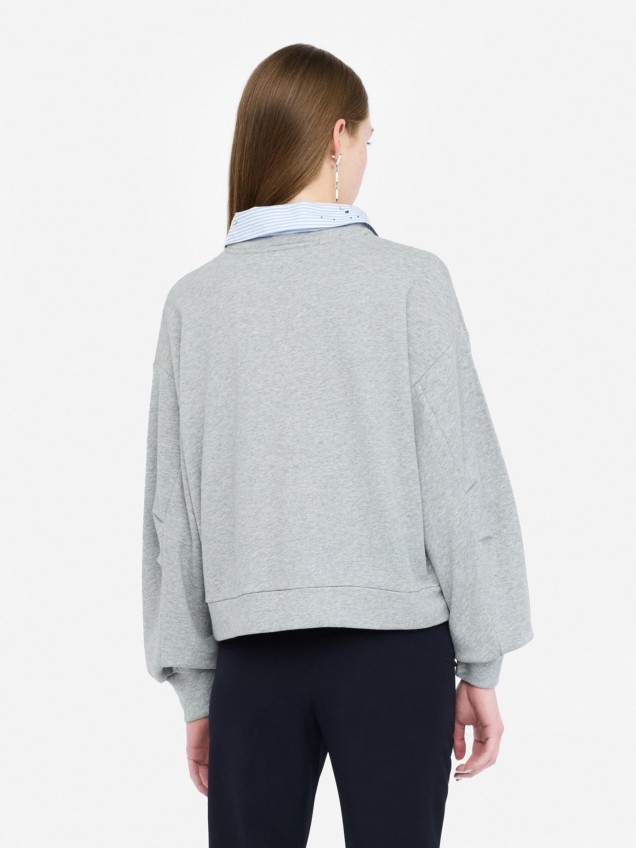 Sweatshirt com Gola Sobreposta