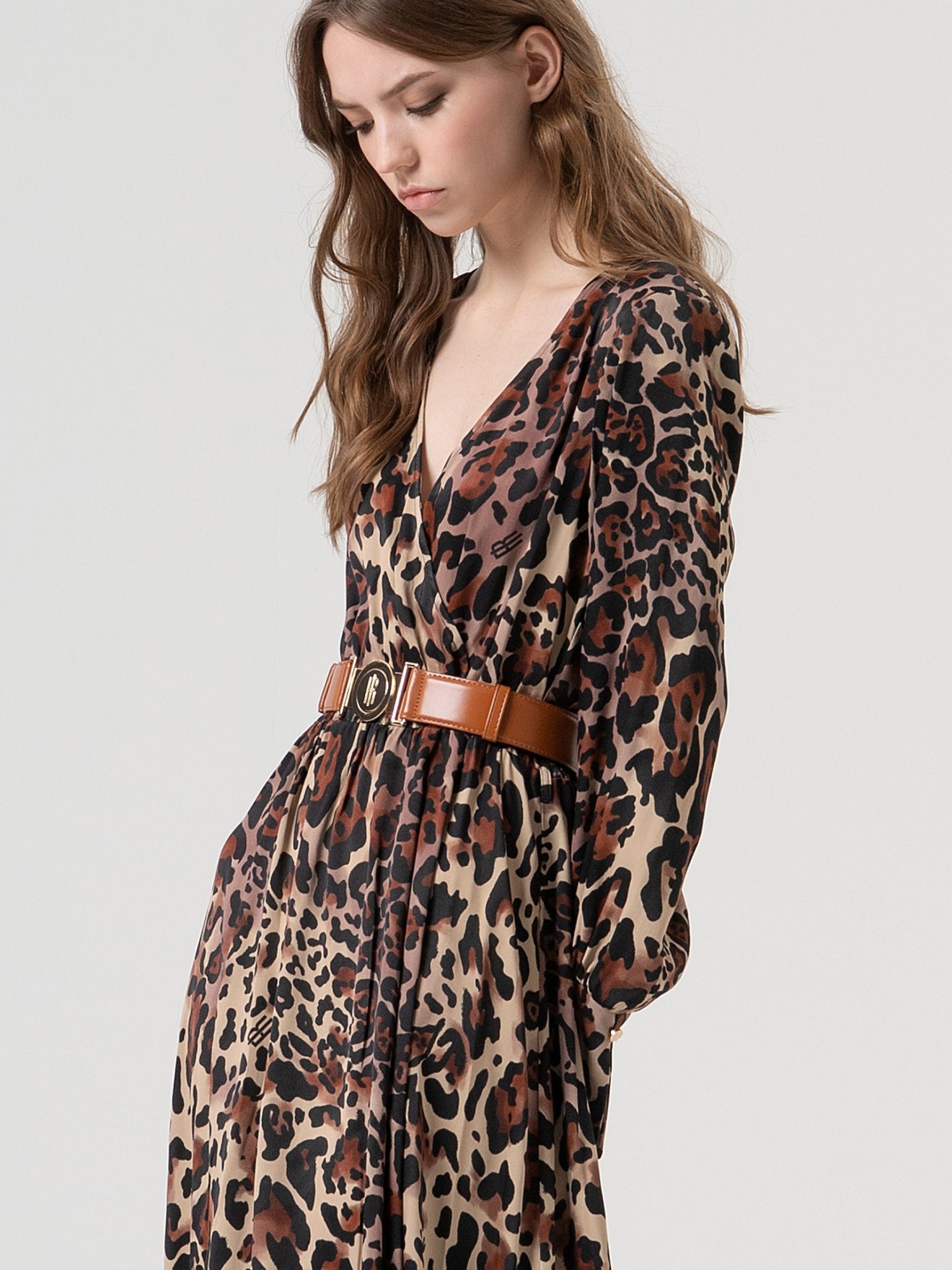 Vestido Comprido Animal Print com Cinto