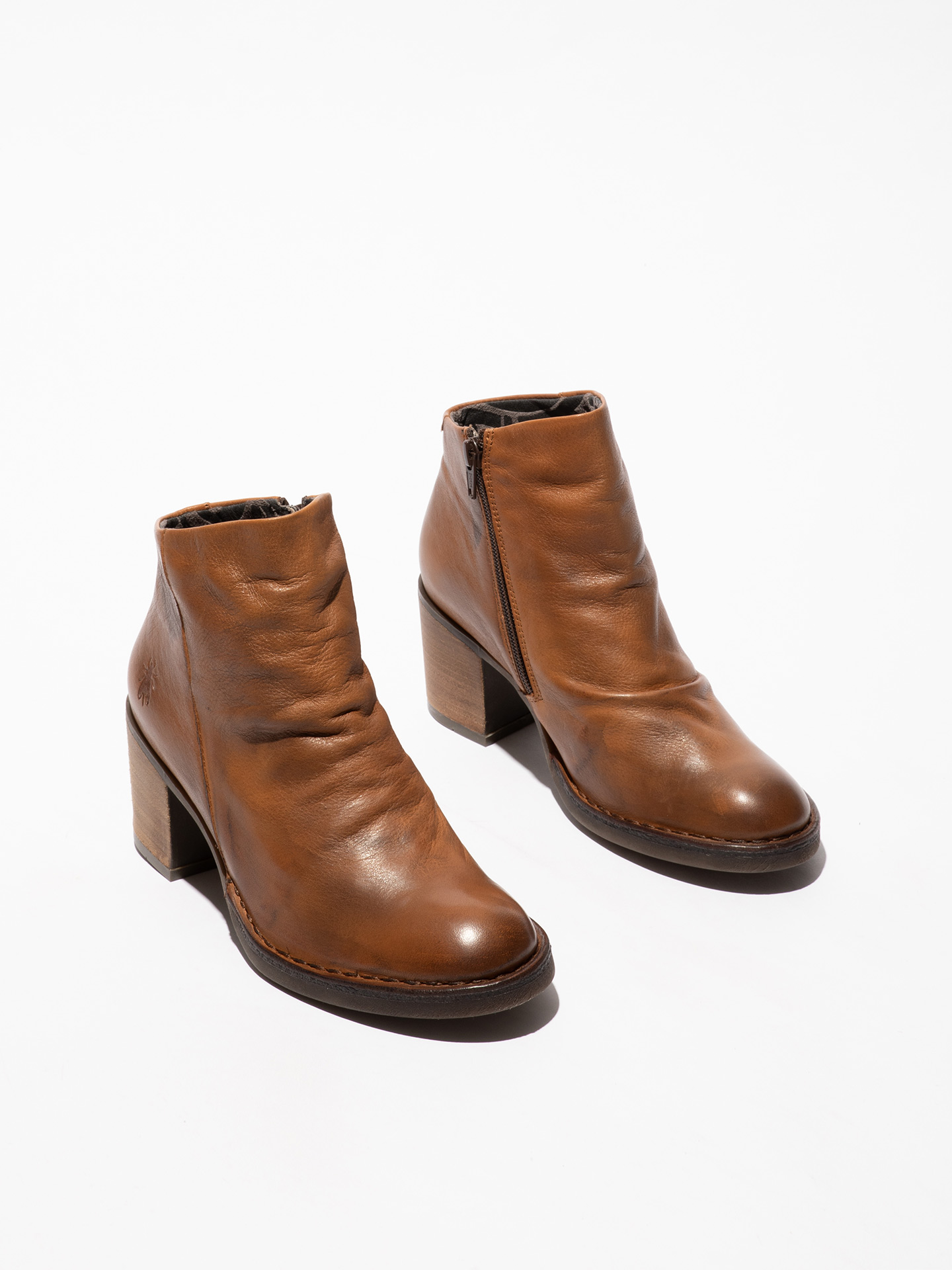 Botas em Pele Cano Baixo