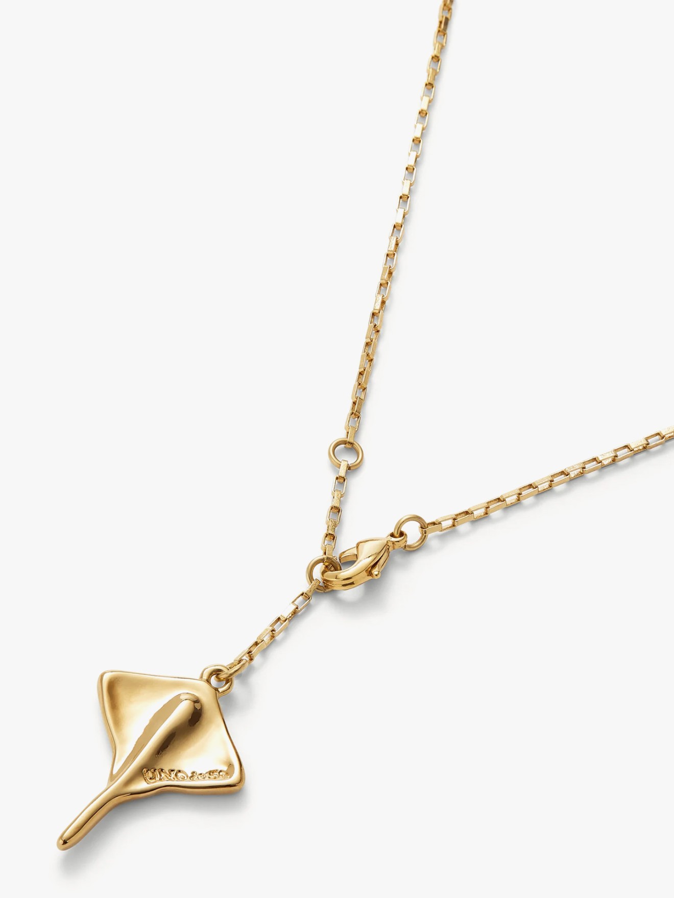 Colar com Pingente de Raia