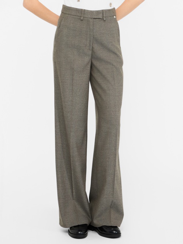 Cal�as Straight Leg