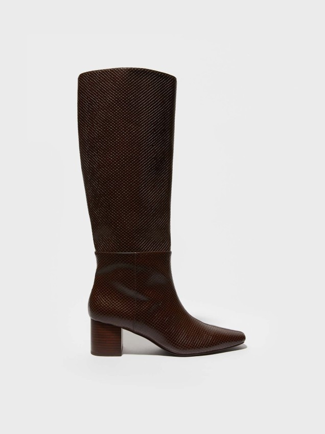 Botas de Cano Alto com Salto