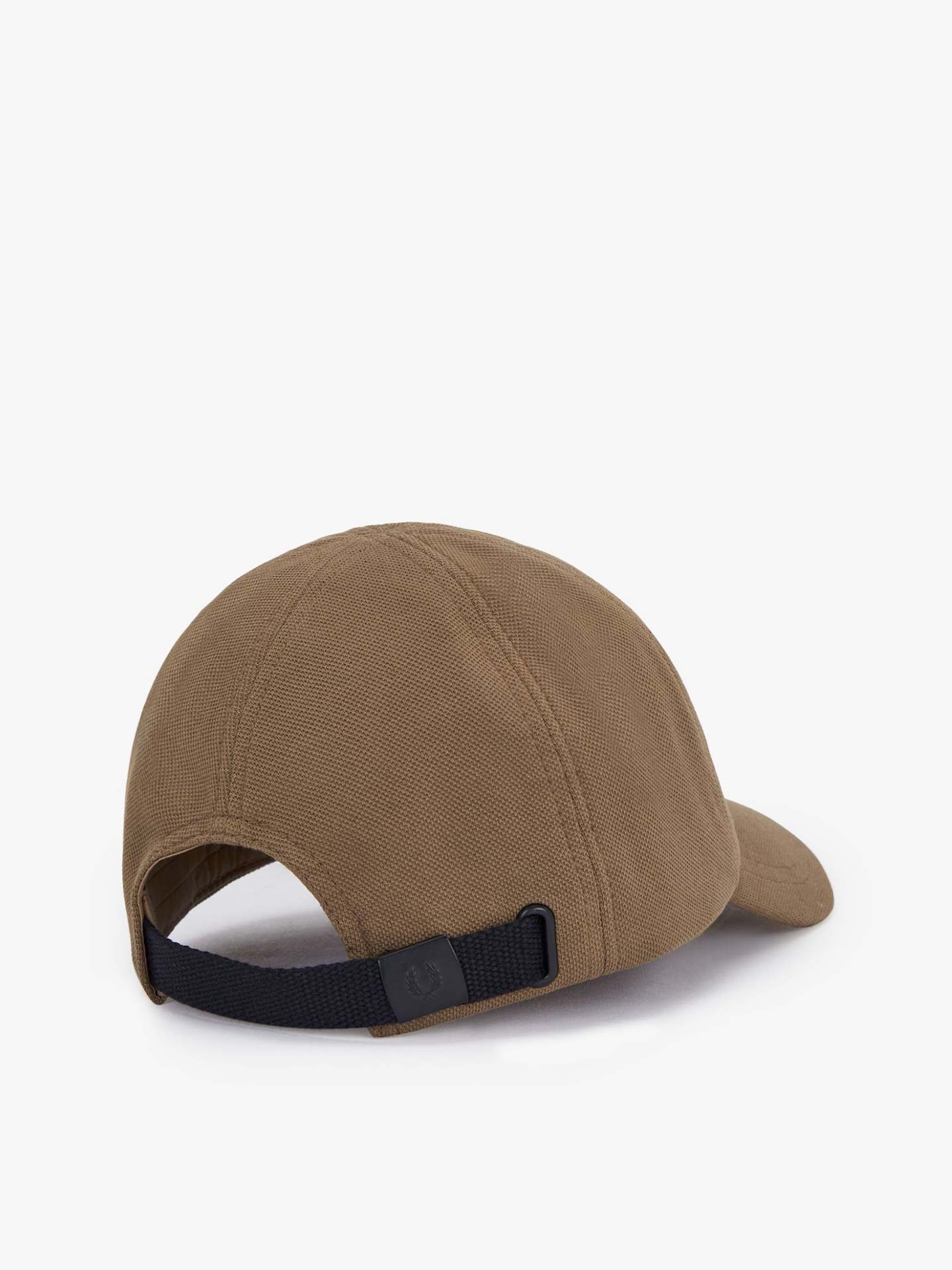 Boné em Piqué Clássico