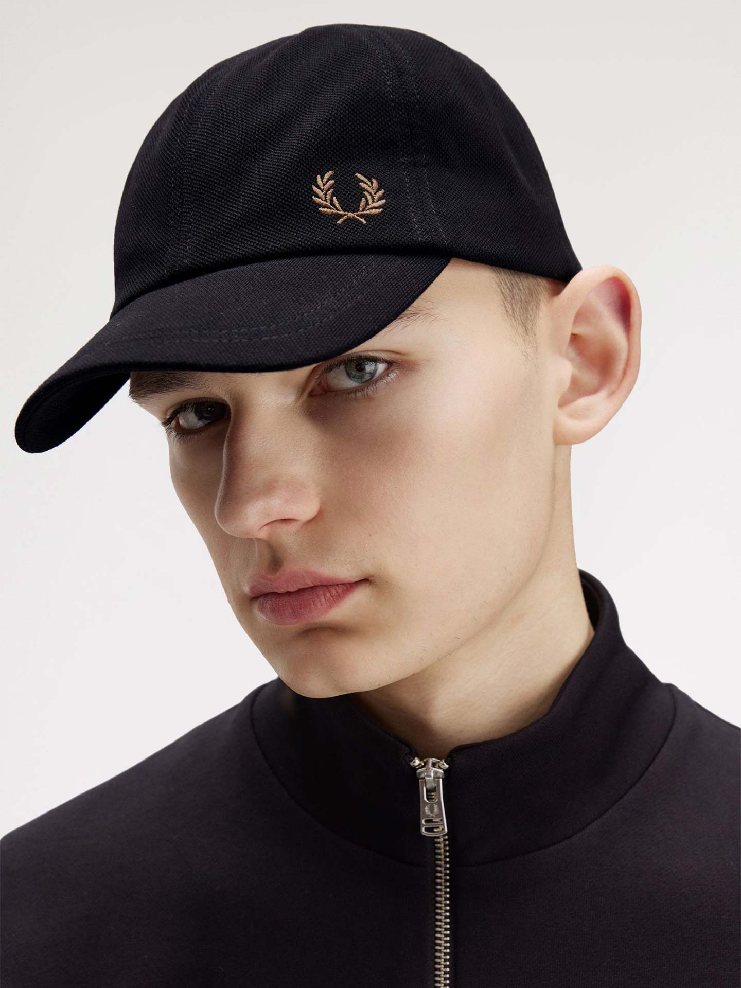 Boné em Piqué Clássico