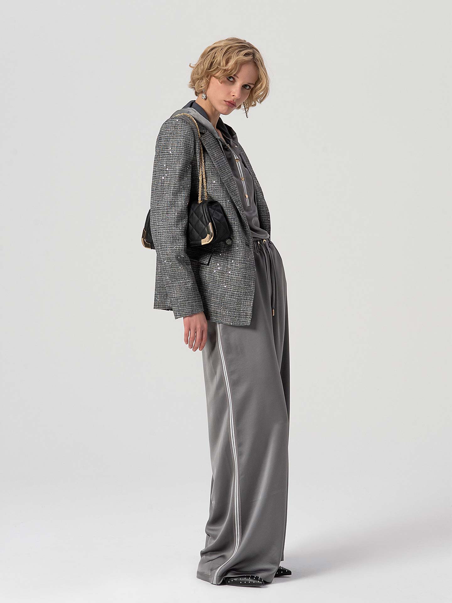 Blusa com Capuz Acetinada