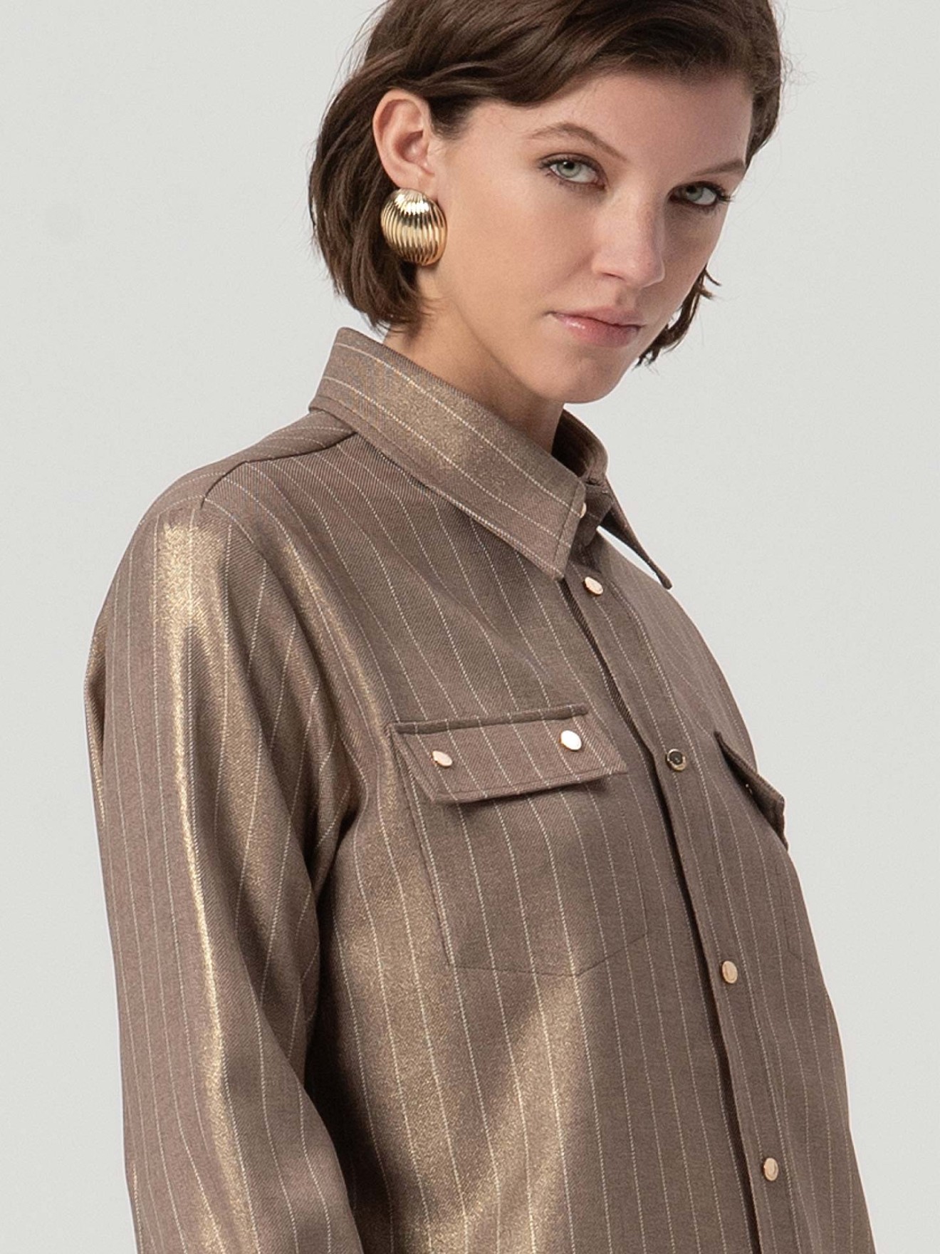 Camisa Oversized com Acabamento Metalizado