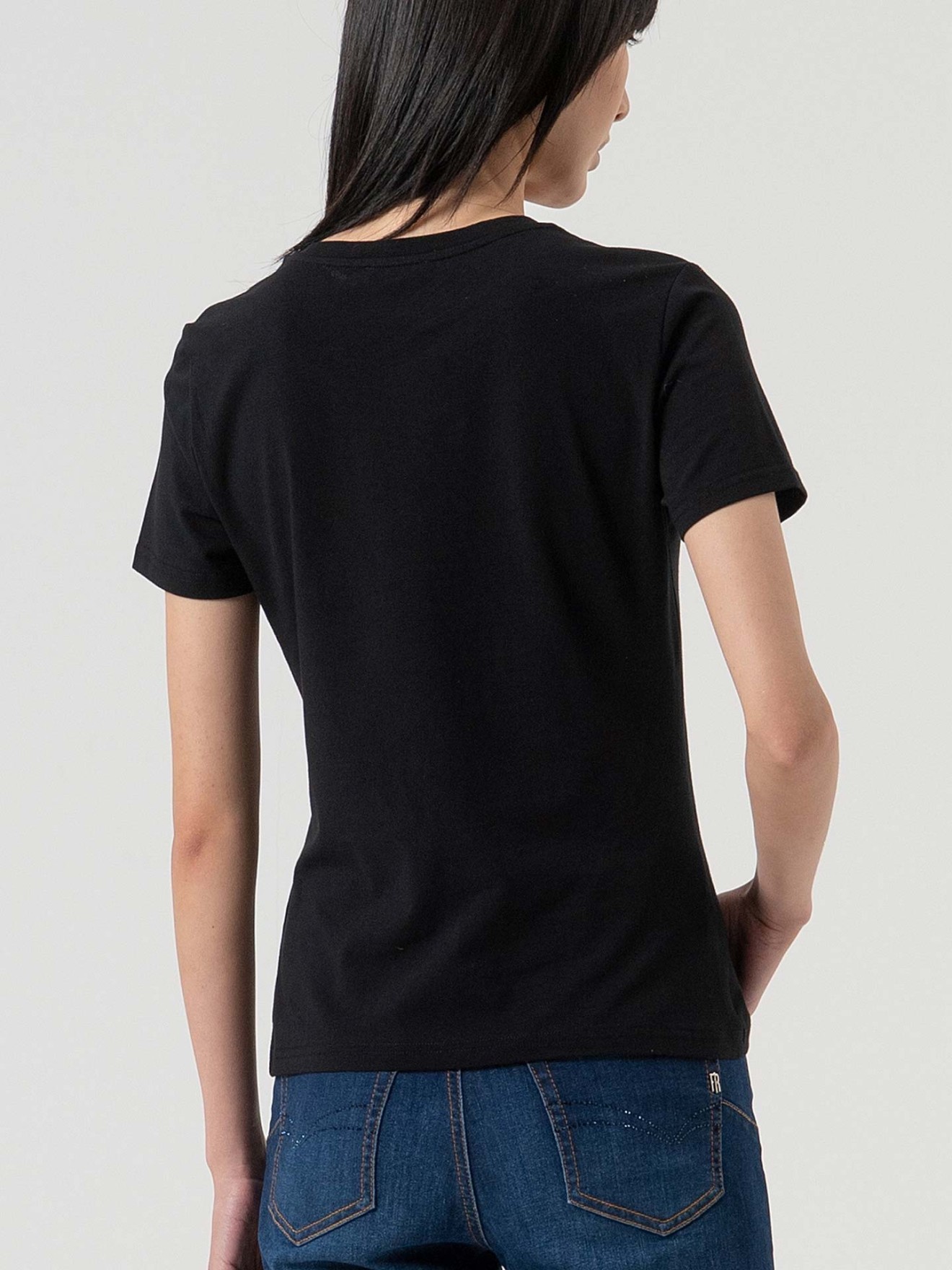 T-shirt com Aplicao
