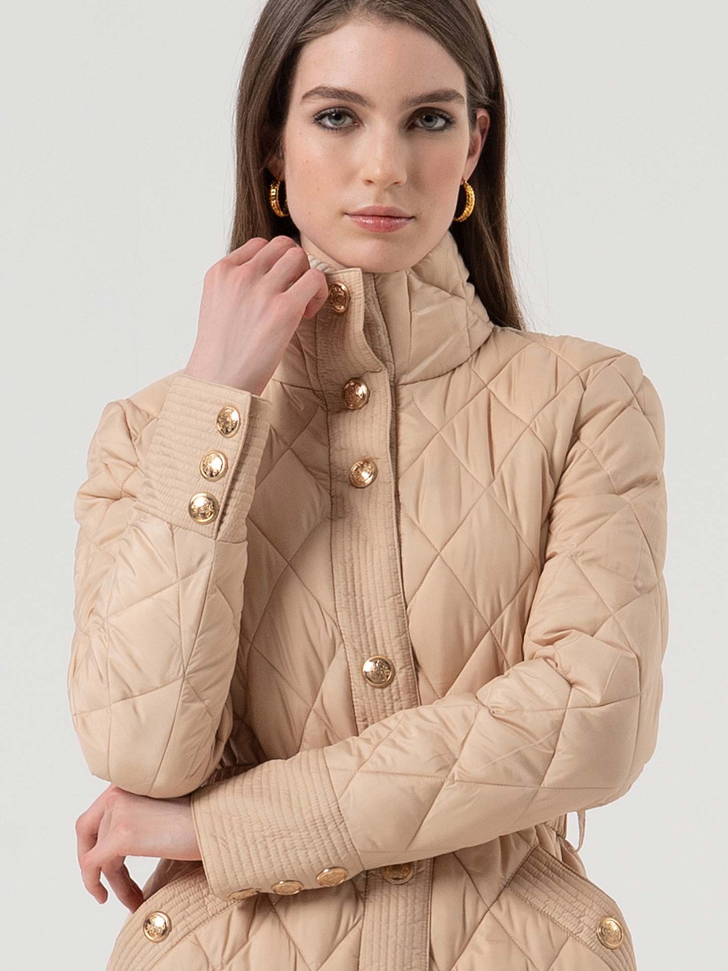 Blusão Acolchoado com Gola Alta