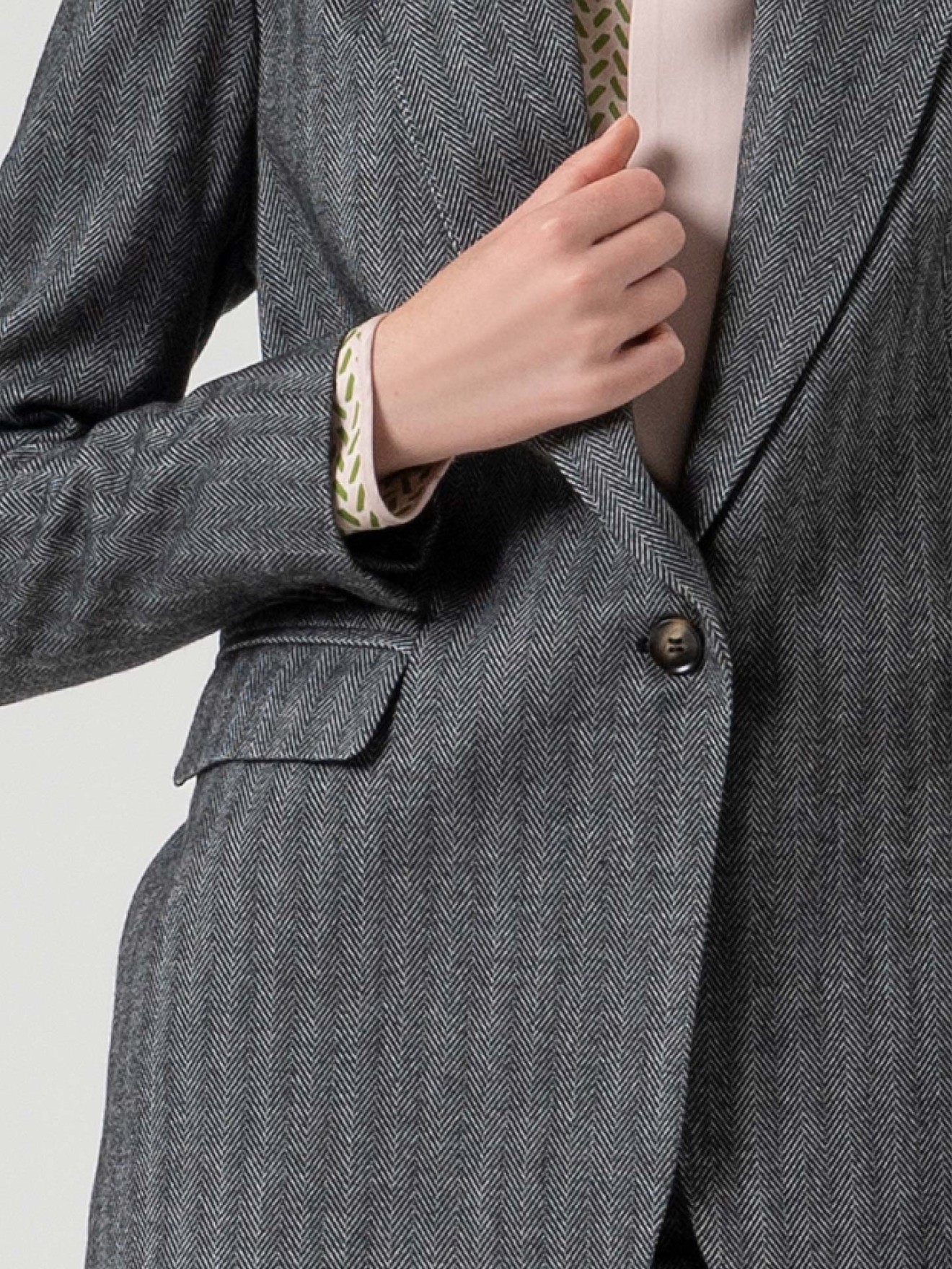 Blazer Clássico com Padrão Espinha de Peixe