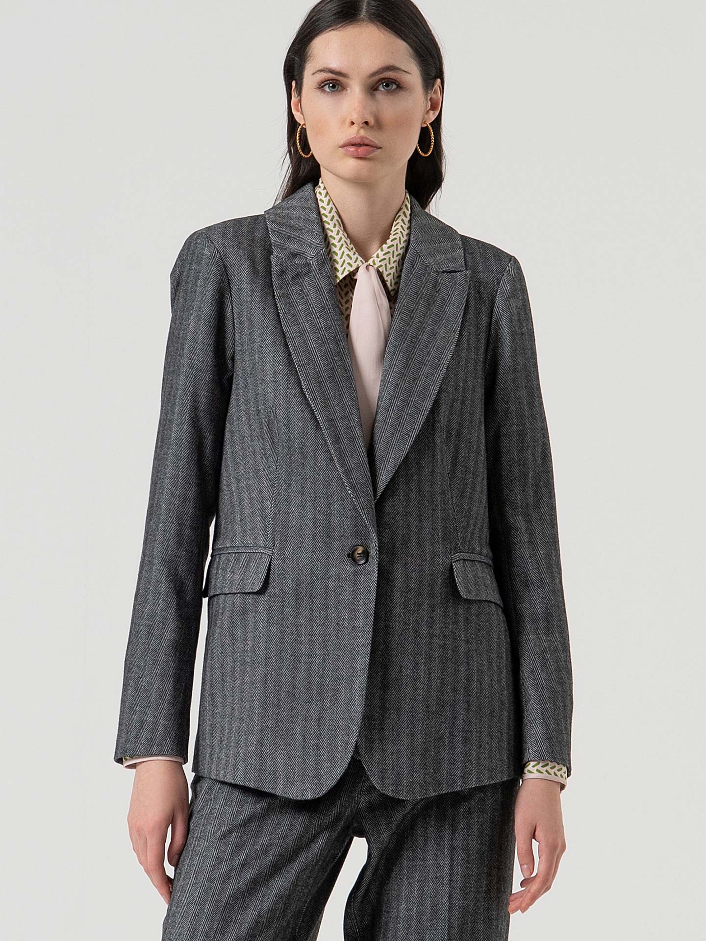 Blazer Clássico com Padrão Espinha de Peixe