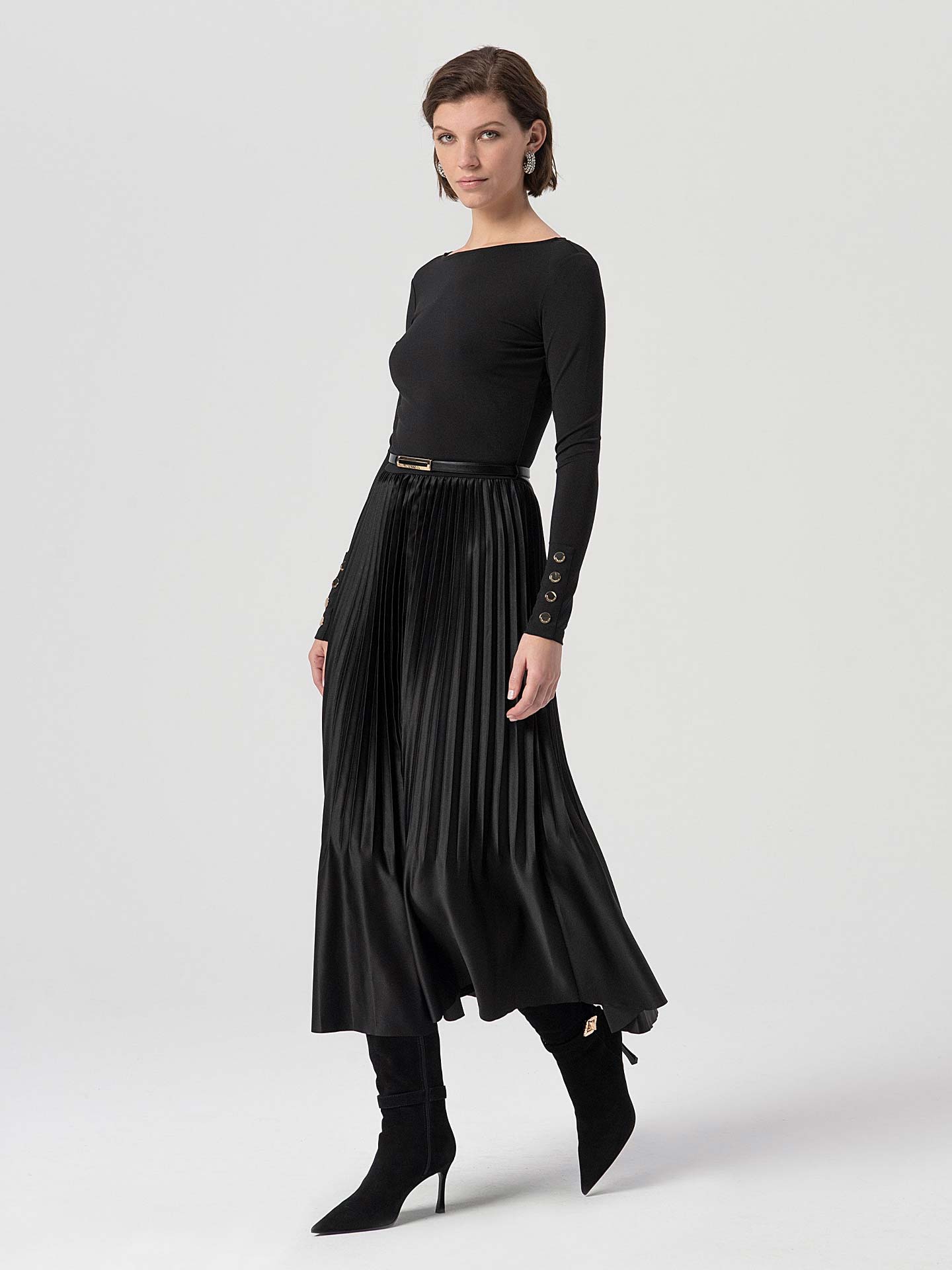 Vestido Midi de Manga Comprida com Saia Plissada