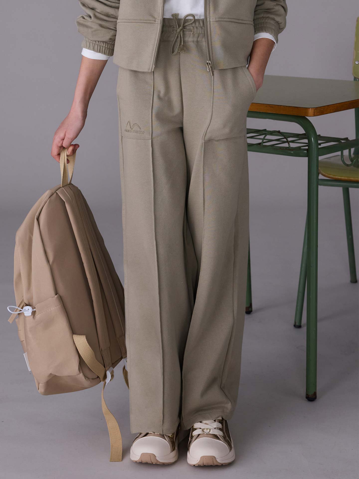 Calças Desportivas Flared