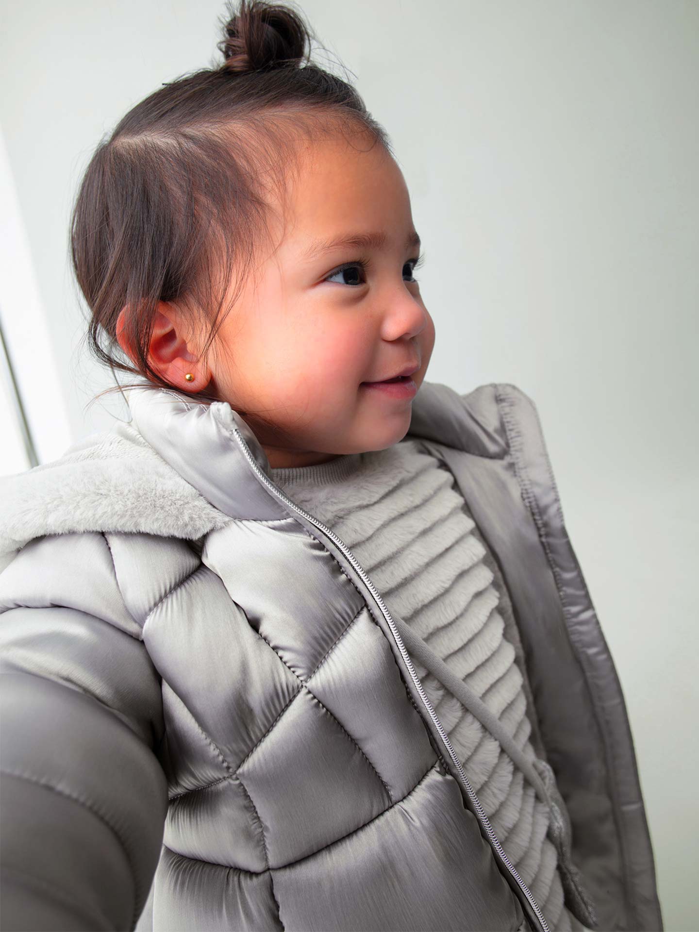 Blusão Acolchoado Comprido com Capuz