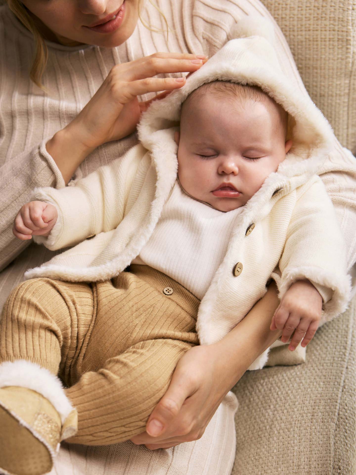 Casaco de Tricô com Pelo