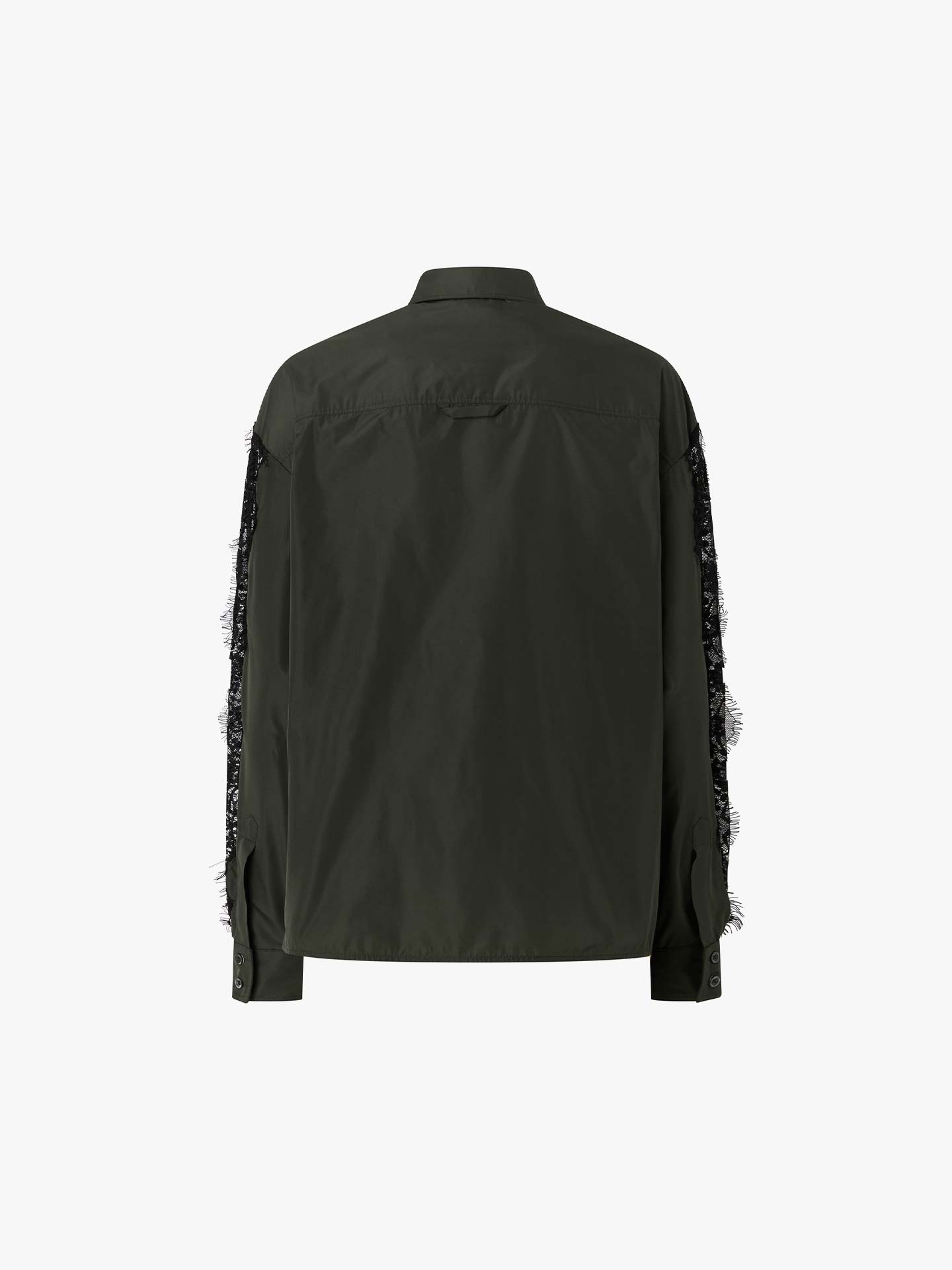 Camisa com Inserções de Renda nas Mangas