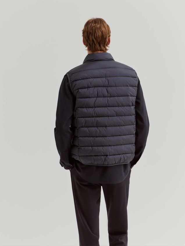 Colete acolchoado gola alta