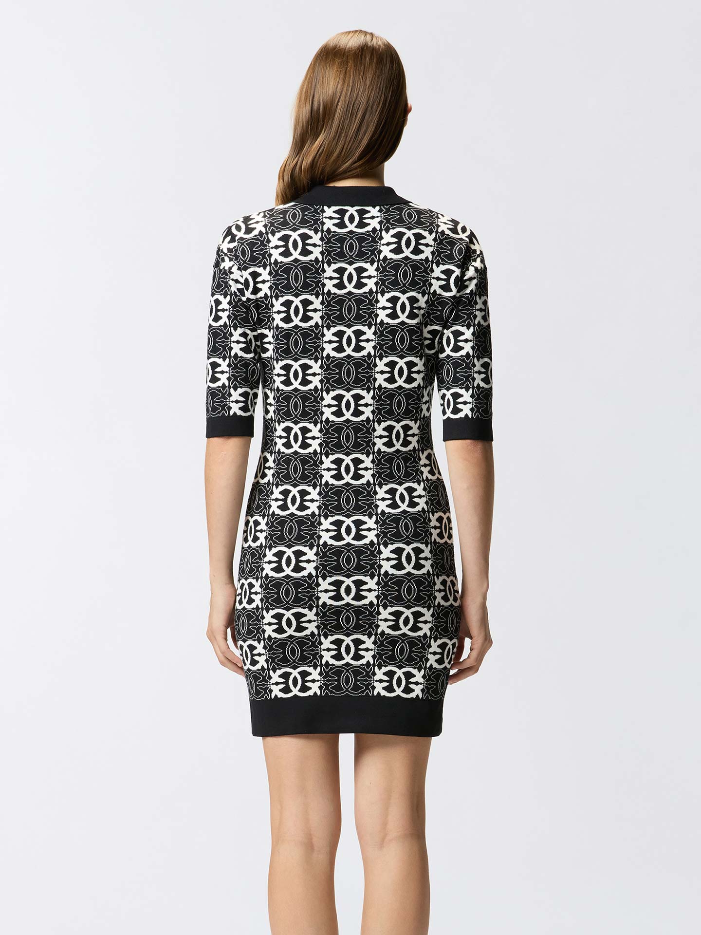 Vestido Curto de Malha