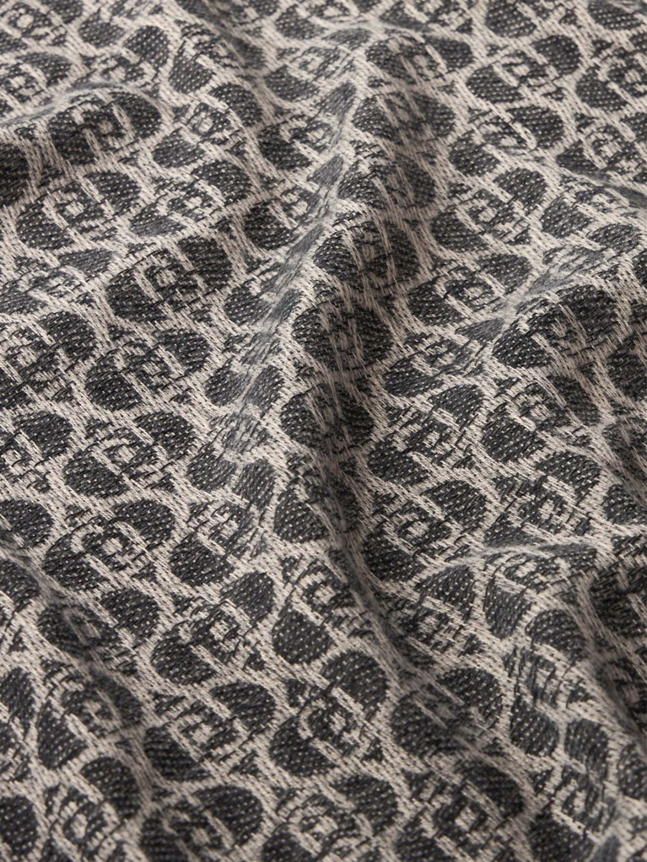 charpe com Padro Monograma