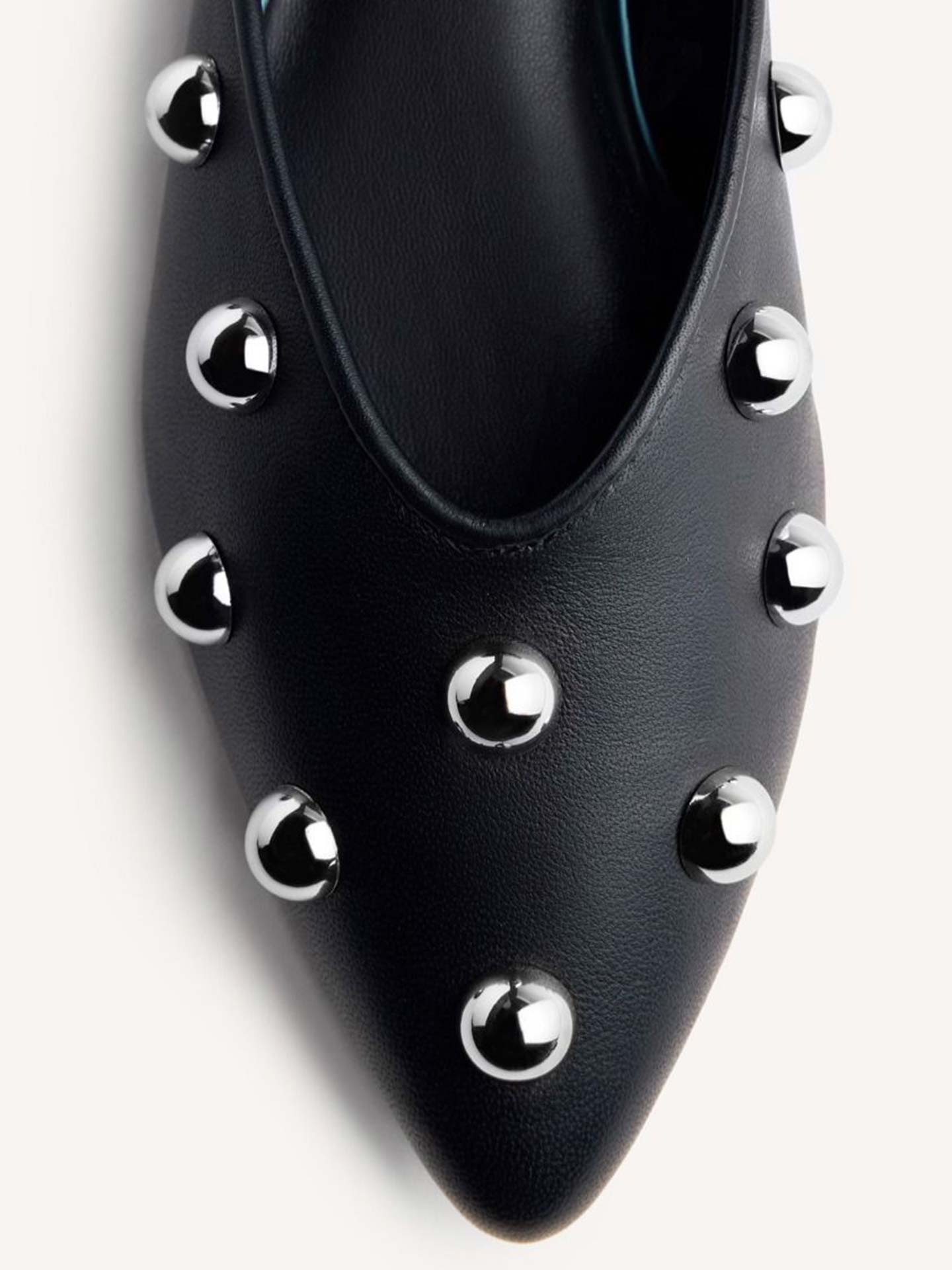 Sabrinas em Couro com Tachas Braham