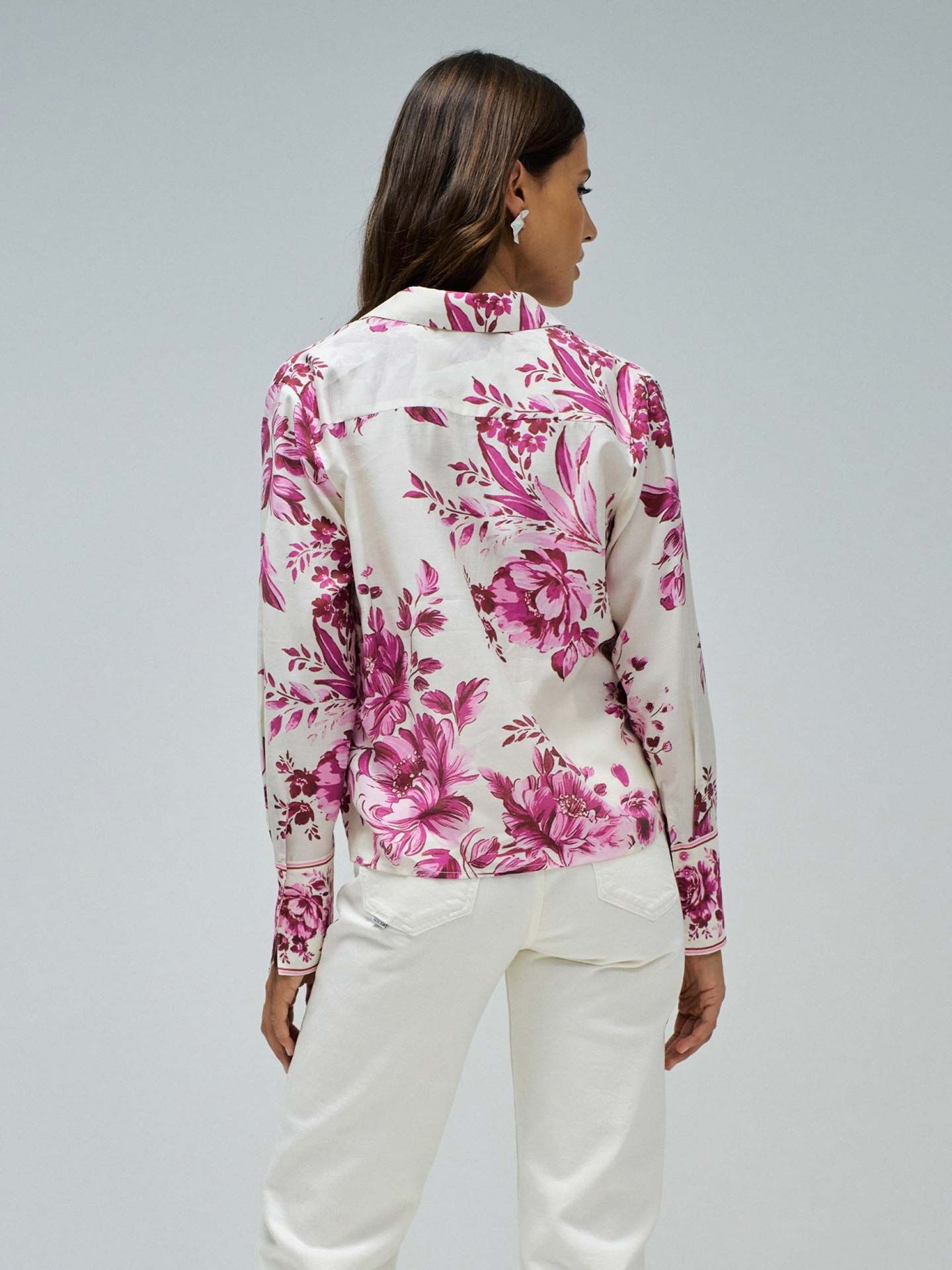 Blusa com Padrão Floral