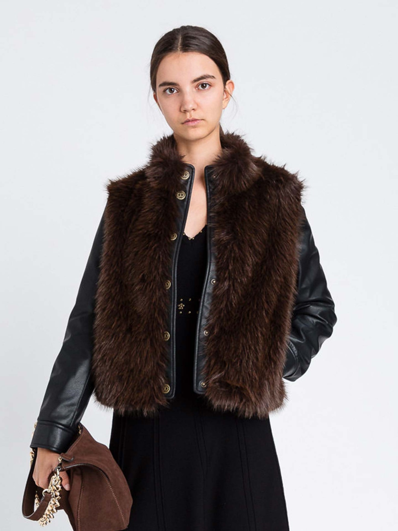 Casaco Curto de Efeito Pele e Pelo