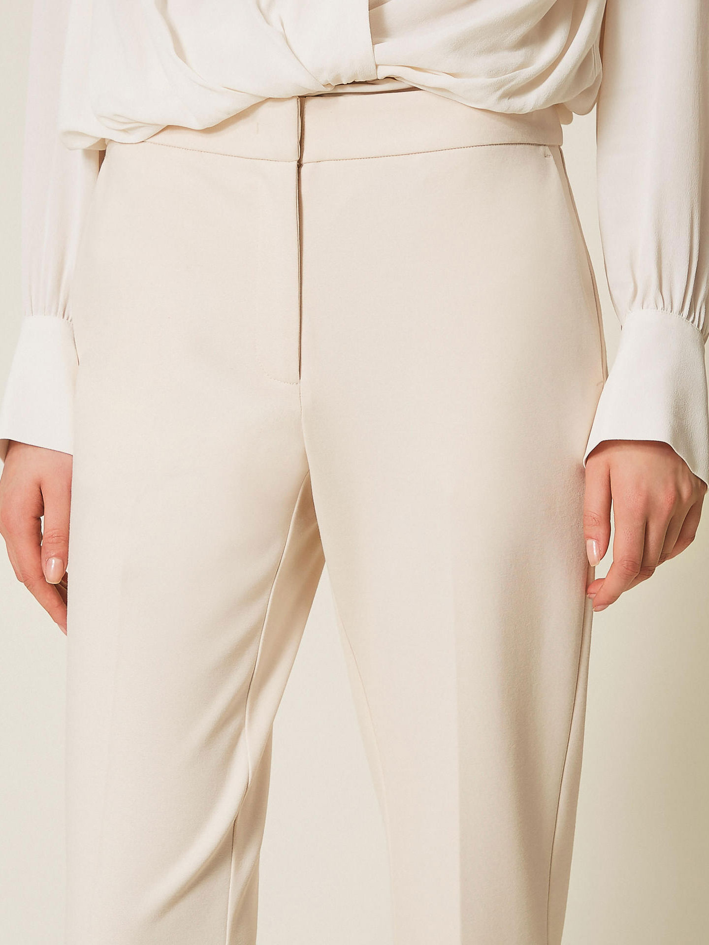 Calças Cigarette Fit