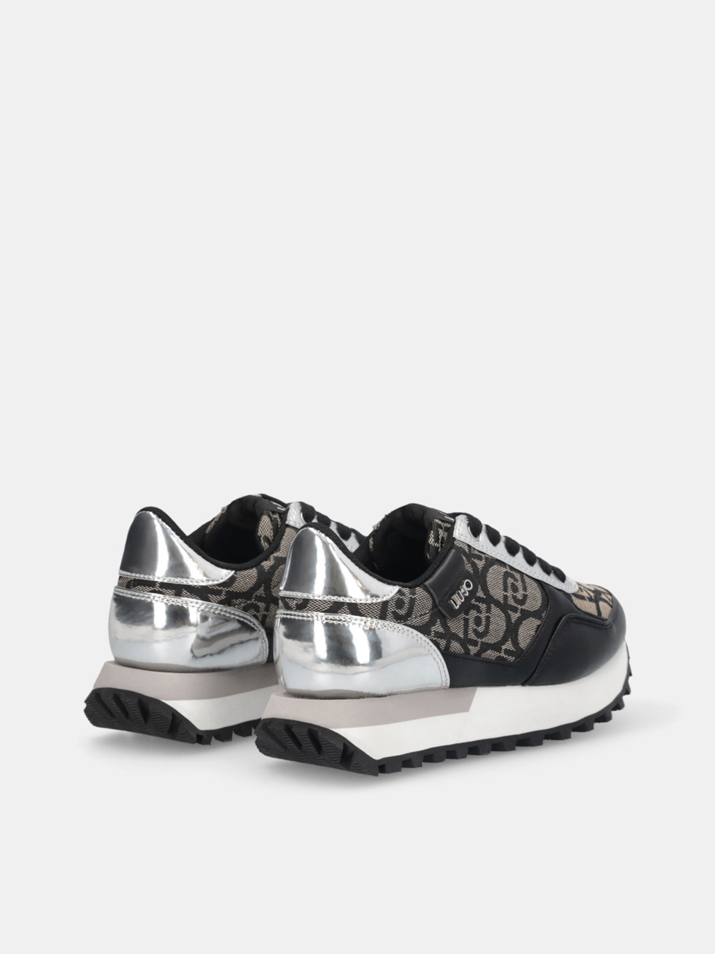 Sapatilhas com Monograma