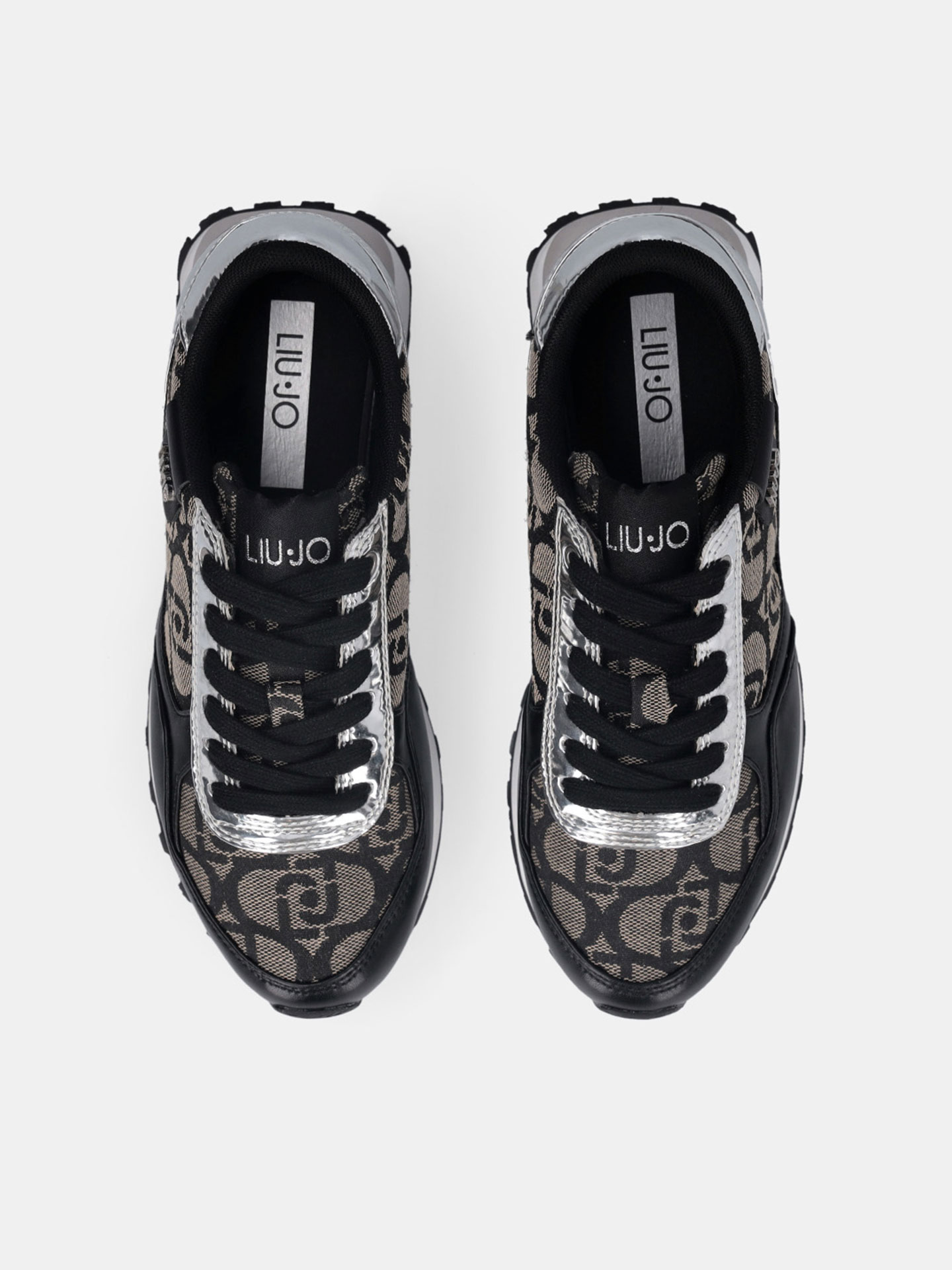 Sapatilhas com Monograma